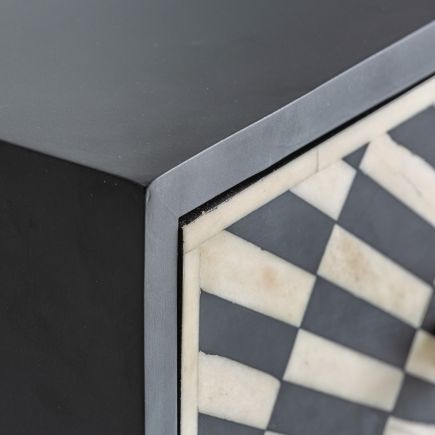 Black and bone lacquered chest of drawers 'Comtois' | Procomobel