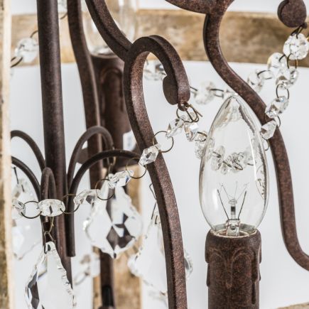 Lámpara de Techo Provenzal Arnaud detalle de la decoración de pequeñas piedras de cristal