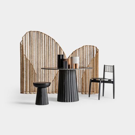 Conjunto de Silla de Madera de Mahogany Morin con mesa auxiliar