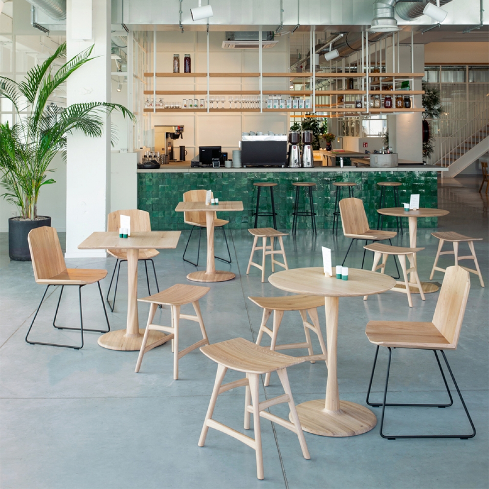 Square Dining Table 'Torsion