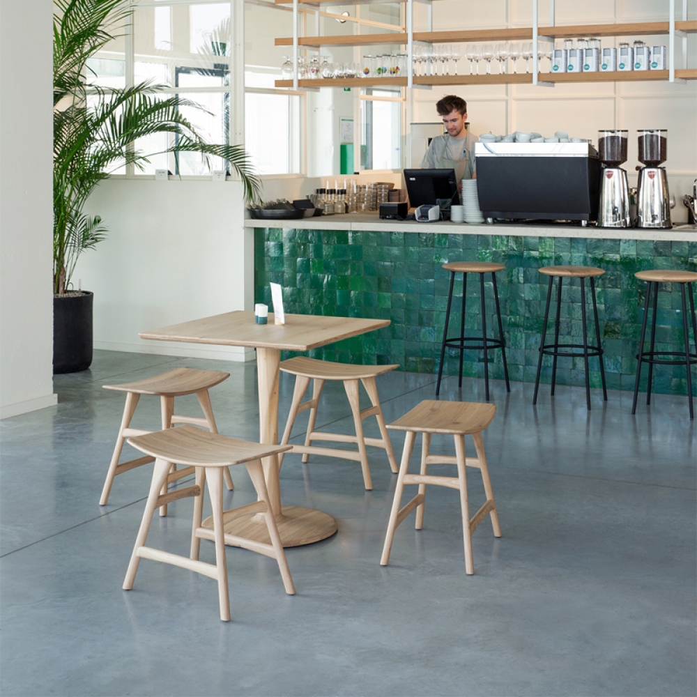 Square Dining Table 'Torsion