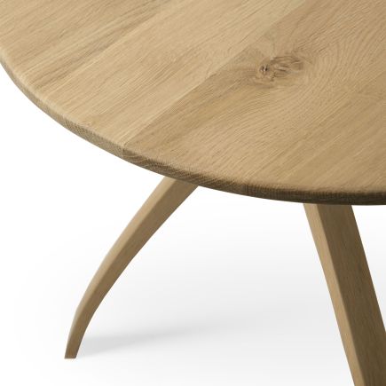 Imagen de Detalle Mesa Auxiliar de Roble Twist