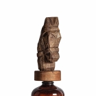 Botella Decorativa de Madera de Teca Menard foto tapón busto de caballo