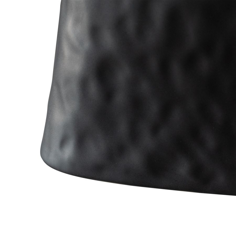 Black Ceramic Vase 'Ion Bajo' (Low Ion)