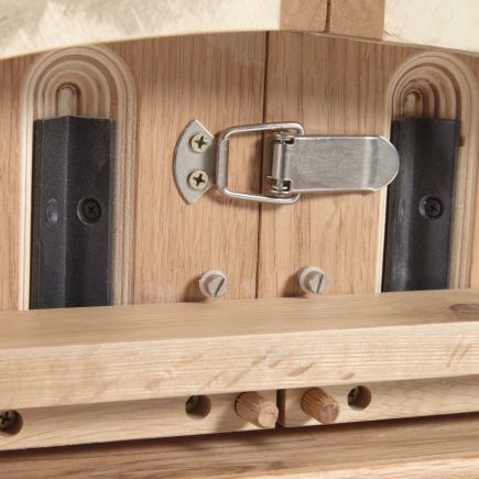 Imagen de Detalle Del Cierre Mesa Extensible Roble ‘Colleen’