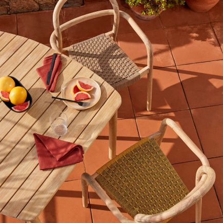 Foto en Ambiente Mesa Comedor Madera ‘Sheryl’ Exterior