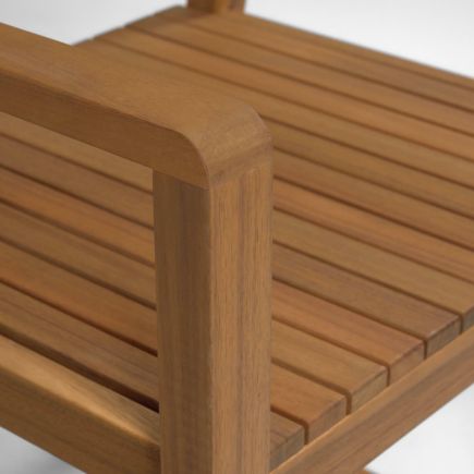 Imagen de Detalle Cerca Silla de Comedor Exterior Madera ‘Emili’