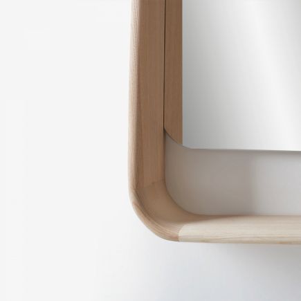 Espejo Rectangular de Pared Bava esquina inferior de la pieza color fresno