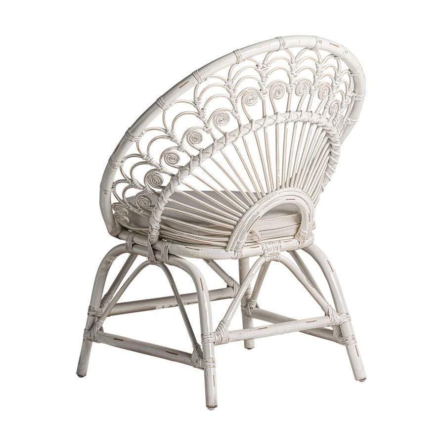 White Rattan Outdoor Armchair 'Vigouroux'