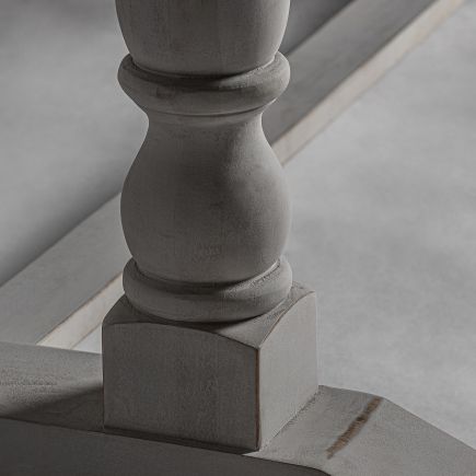 Imagen de Detalle Pata Mesa Comedor Madera Jamet