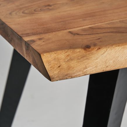 Imagen de Detalle Mesa Comedor Madera y Metal Lepage