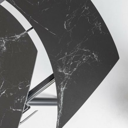 Imagen de Detalle de la extensión de la Mesa Extensible Porcelánico ‘Yodalia’ Negro