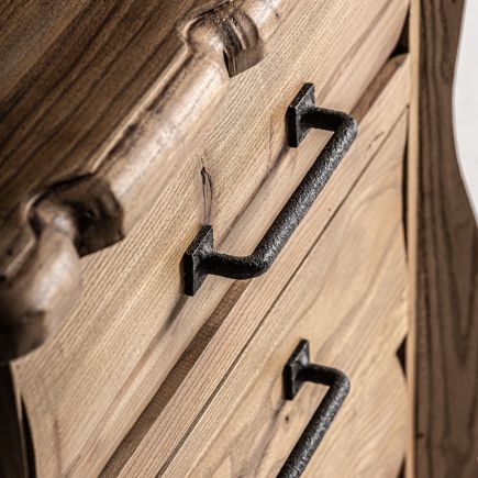 Imagen de Detalle Tiradores Mesita de Madera de Olmo Rougier