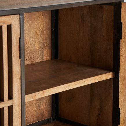 Imagen de Detalle Interior Aparador de Madera Fabre