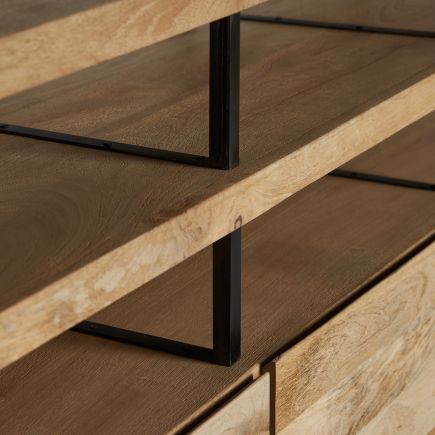 Imagen de Detalle Estantes Buffet de Madera Champion