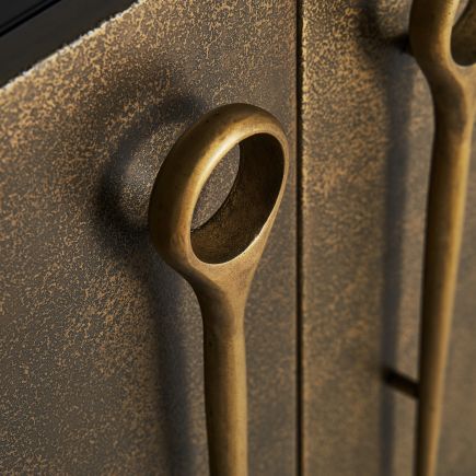 Imagen de Detalle Tiradores Aparador Metálico Beaumont