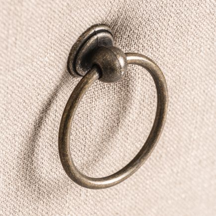 Detalle Silla de Comedor Tapizada Torres
