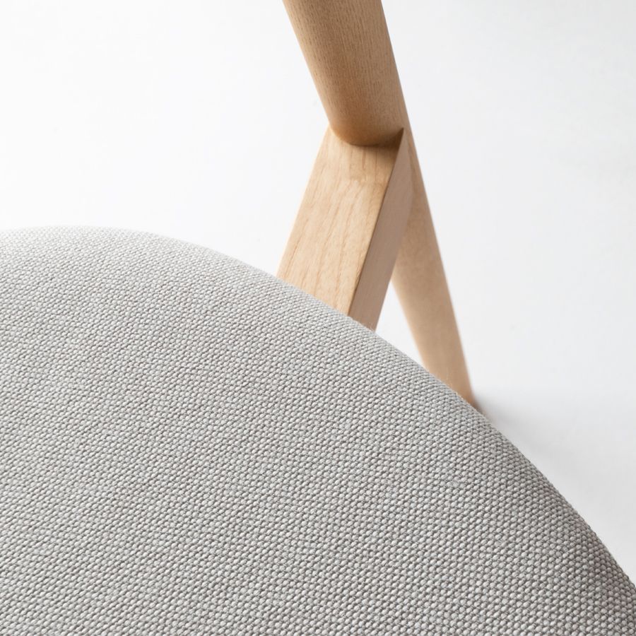 Wooden Chair with Integrated Cushions 'Kol'