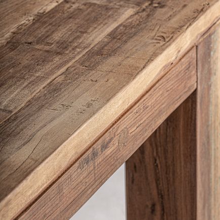 Detalle Mesa de Comedor de Madera Caille