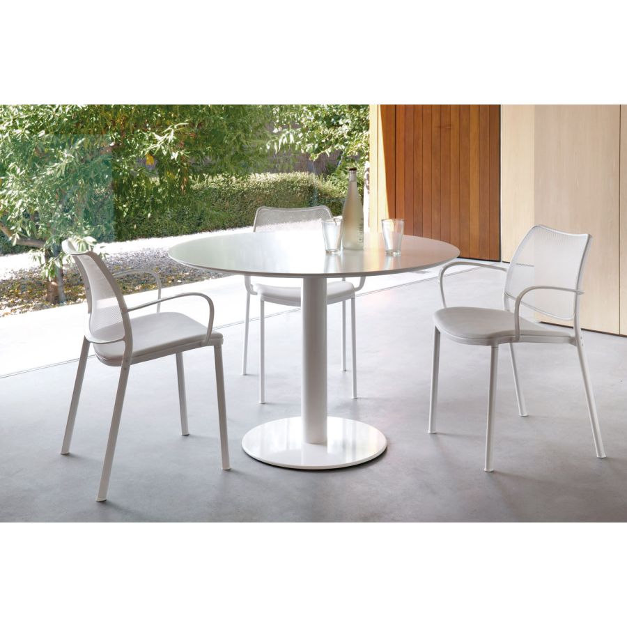 Round Wooden Table 'Zero