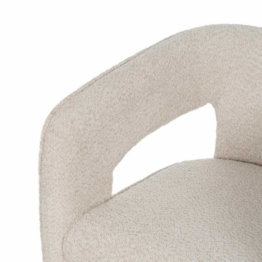 Beige chair with armrests 'Yapa'