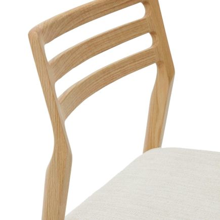 Imagen de Detalle Respaldo Silla Comedor Madera de Roble