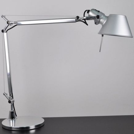 Foto en Ambiente Aluminio Lámpara de Mesa ‘Tolomeo Mini LED’