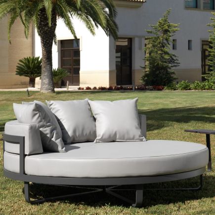 Foto en Ambiente Cama Redonda de Exterior ‘Grigore’
