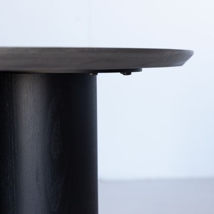Imagen de Detalle Sobre Lateral Mesa Auxiliar ‘Multi Moon’