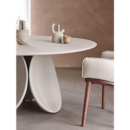 Foto Ambiente 2 Mesa Comedor Cemento ‘Maxim Argile’ Redonda