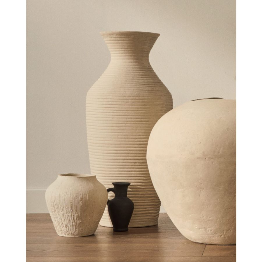 White Paper Mache Vase 'Pria'