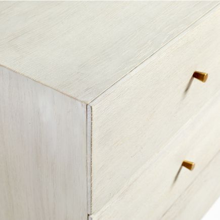 Imagen de Detalle Cómoda de Roble Blanco ‘Ventura’