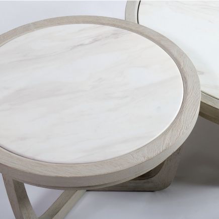 Imagen de Detalle Mesa Auxiliar Pequeña Piedra y Madera ‘Nowak’