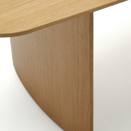 Imagen de Detalle Pata Mesa de Comedor de Chapa de Roble ‘Litto’ 200