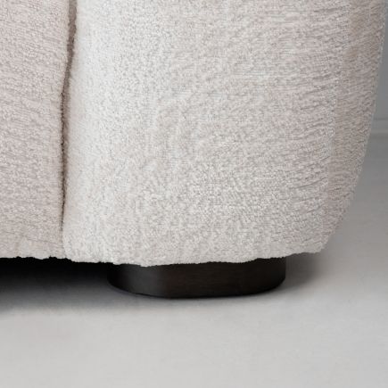 Imagen de Detalle Pata Sofá Tapizado ‘Harry’
