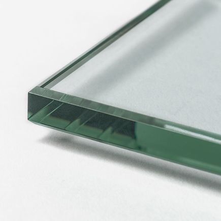 Mesa Comedor Cristal ‘Spyder’ Cuadrada Material