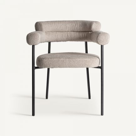 Vista Frontal Silla con Reposabrazos Piron