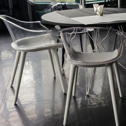 Foto en Ambiente Sillón ‘Cyborg’ Blanco Comedor