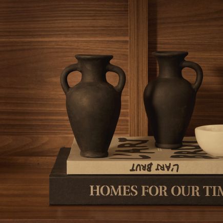 Foto en Ambiente Set de 2 Jarrones de Terracota Negra ‘Tefare’