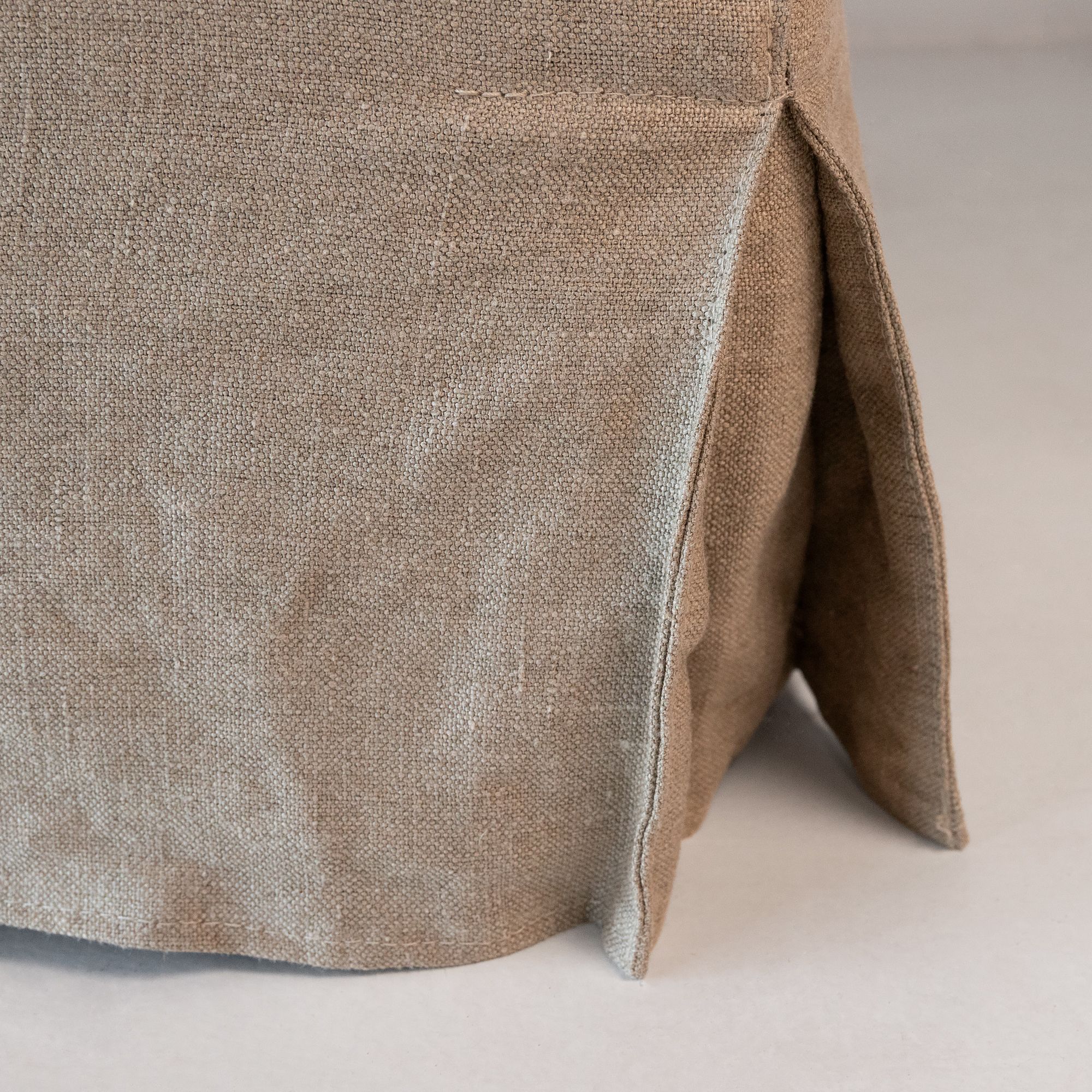 Upholstered Sofa 'Xusa