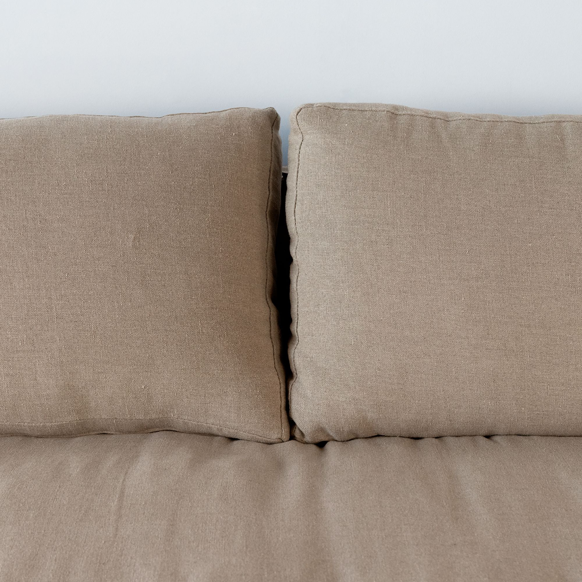 Upholstered Sofa 'Xusa
