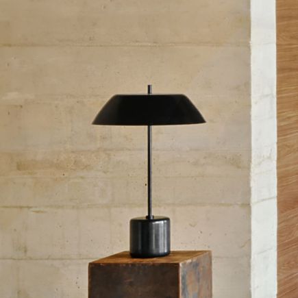 Foto en Ambiente Lámpara Mesa Negro Sayra