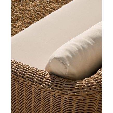 Foto en Ambiente Detalle Sofá Ratán Madera Meria