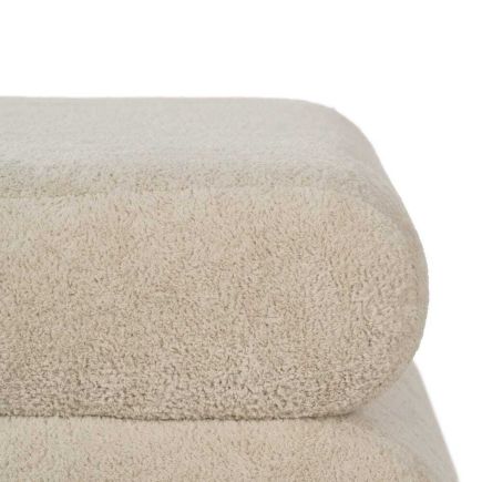 Detalle de Tela Puff Beige Korubo Cerca