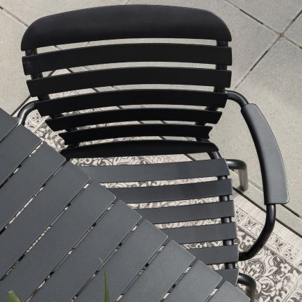 Foto en Ambiente Cenital Sillón Jardín Reposabrazos Vondel Negro