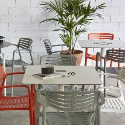 Foto en Ambiente Silla Reposabrazos Aire Todelo