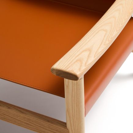 Imagen de Detalle Reposabrazos Butaca Madera Fresno Jan