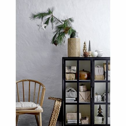 White Cushion with Tassels Fasti | Procomobel