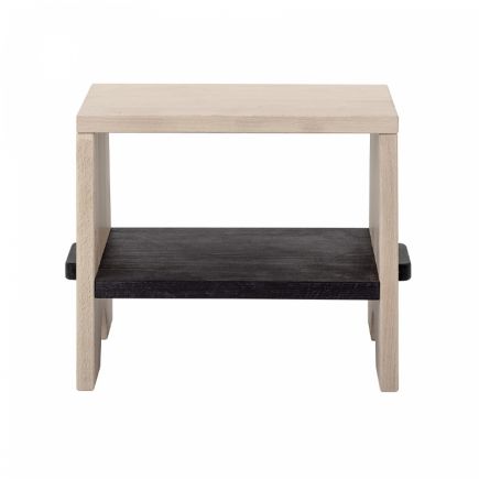 Taburete de Madera Arne vista frontal de la pieza