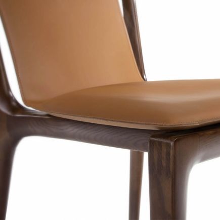 Recycled leather chair Cognac | Procomobel